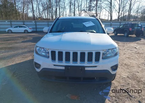 2015 Jeep Compass High Altitude Edition из США, поврежденный, VIN 1C4NJDEB6FD117894